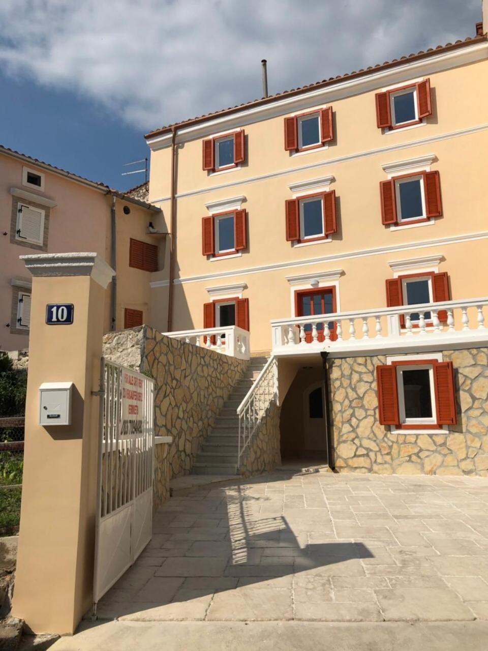 Romantic Hotel Centar Omišalj Exterior foto